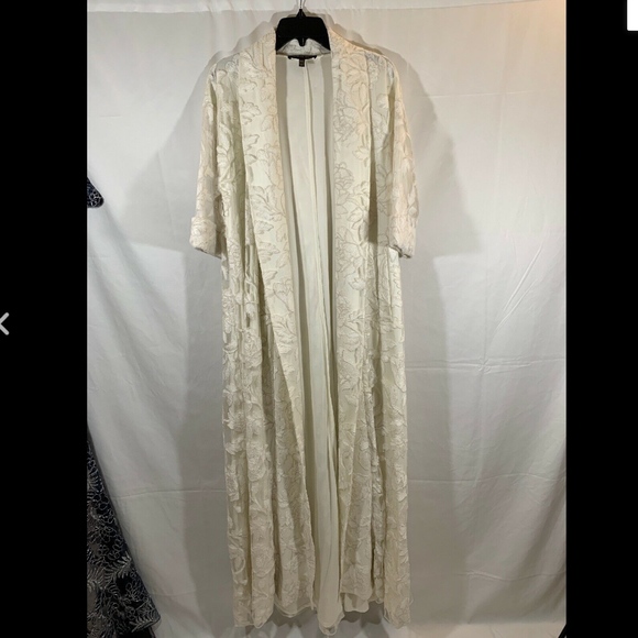 NEW $788 Tadashi Saga Embroidered Lace‎ Covering Robe in Ivory [SZ M/L ] - Picture 2 of 8
